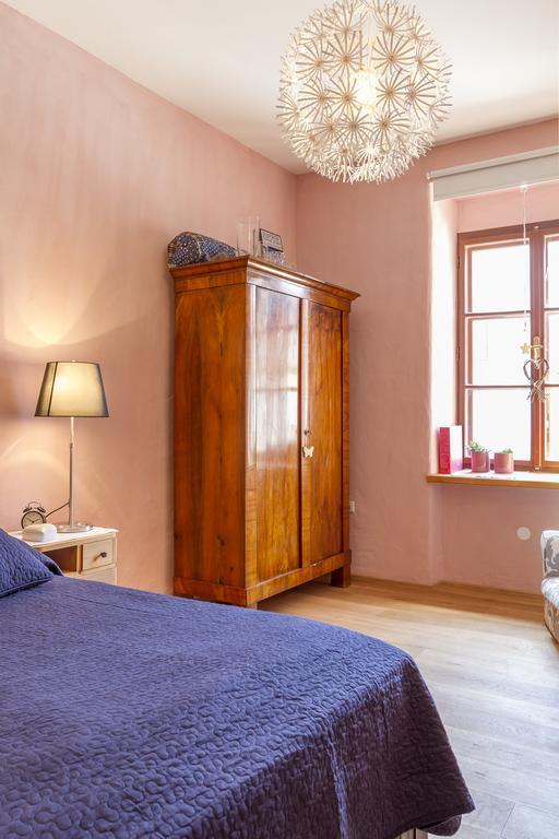 Unser Rosa Haus Fuer Sie Rust Δωμάτιο φωτογραφία