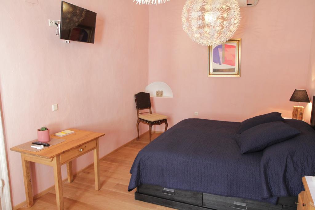 Unser Rosa Haus Fuer Sie Rust Δωμάτιο φωτογραφία